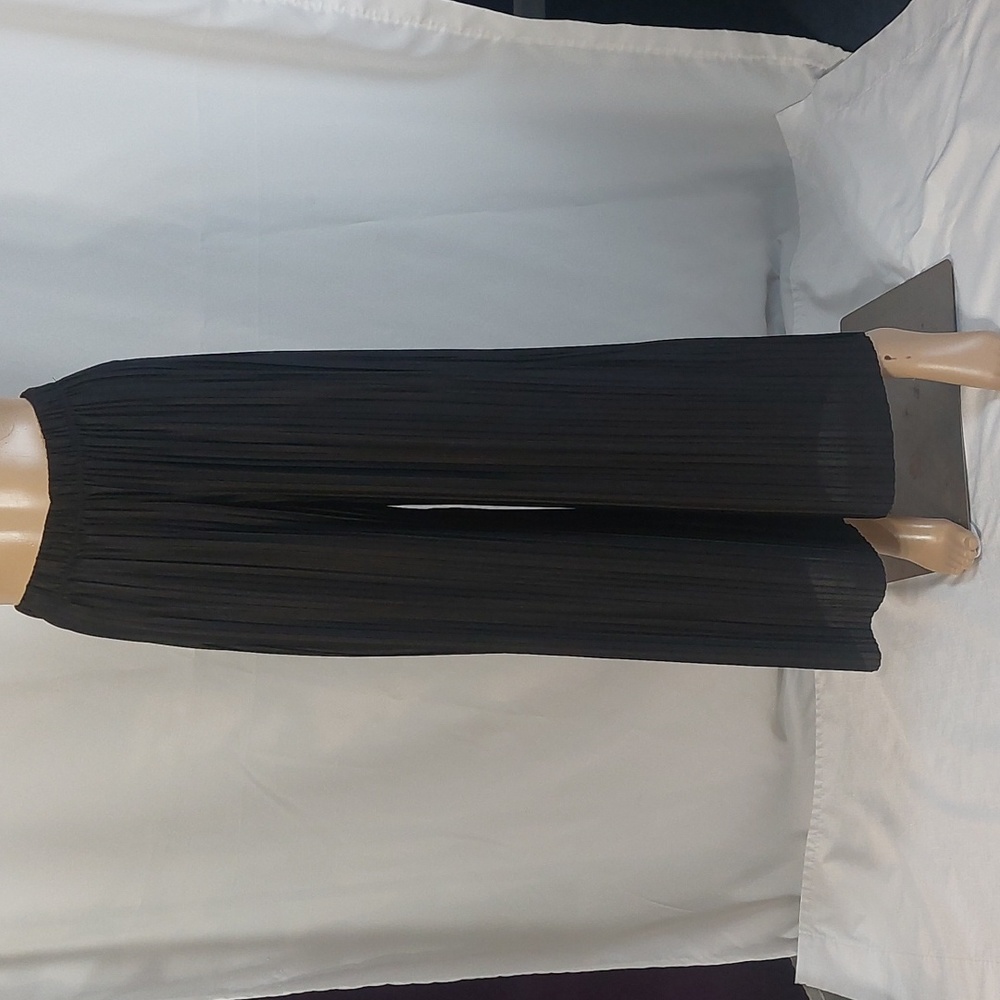 Elegant Black Wide-Leg Pants Size S-M